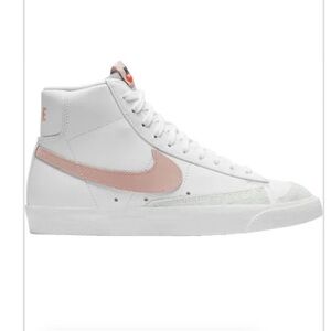 Nike blazers pink